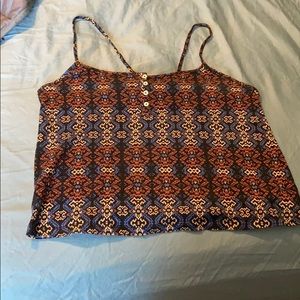 Keyhole back cropped tank top